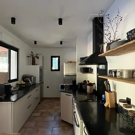 De Montgolfier Villa Lorgues